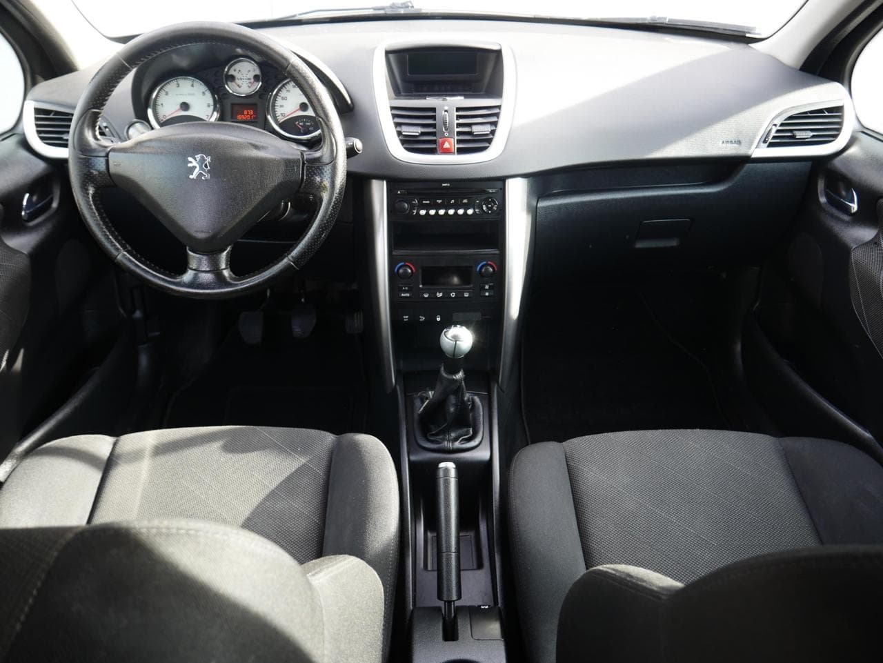 2008 Peugeot 207 - 8