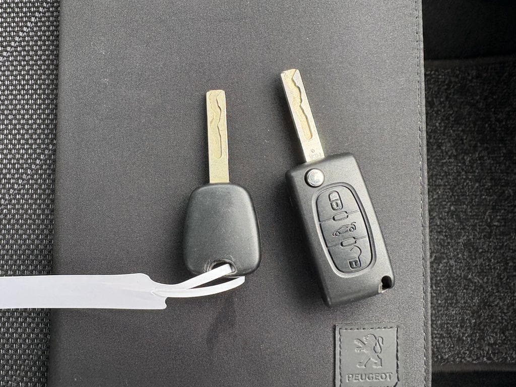 2008 Peugeot 207 - 17