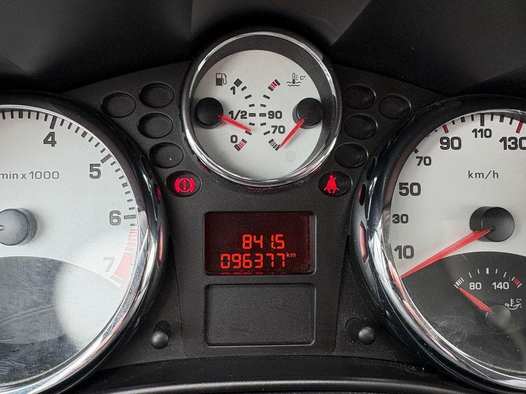 2008 Peugeot 207 - 9