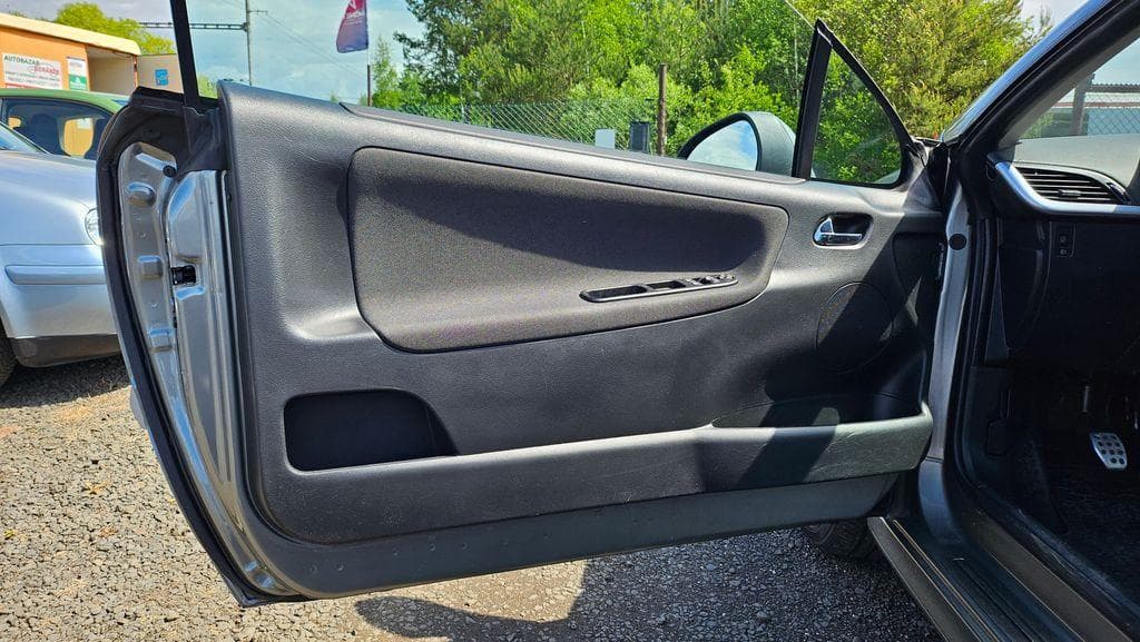 2009 Peugeot 207 - 18