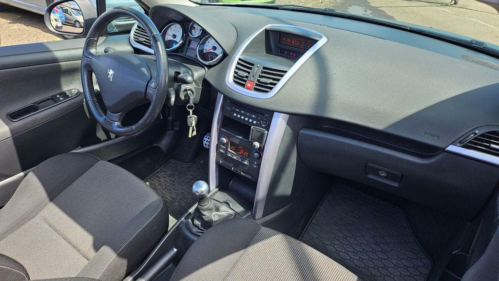 2009 Peugeot 207 - 8