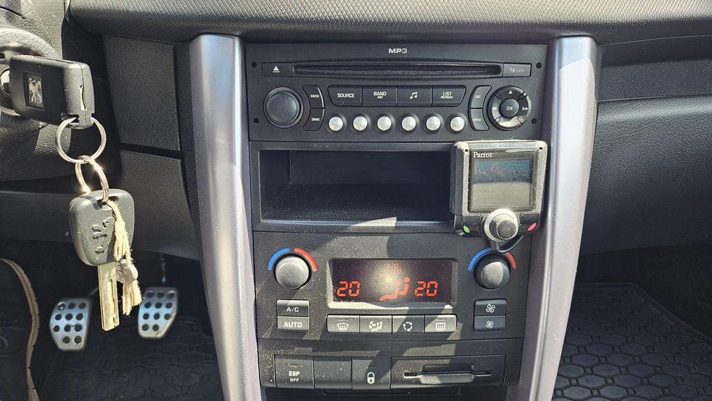 2009 Peugeot 207 - 12