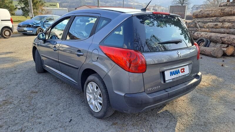 2010 Peugeot 207 - 5