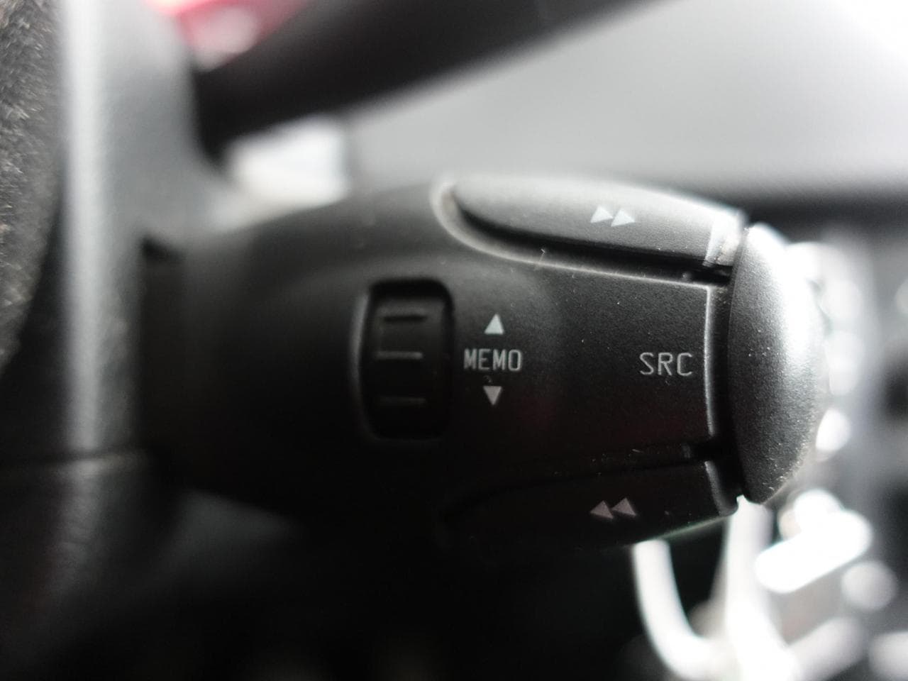 2009 Peugeot 207 - 31