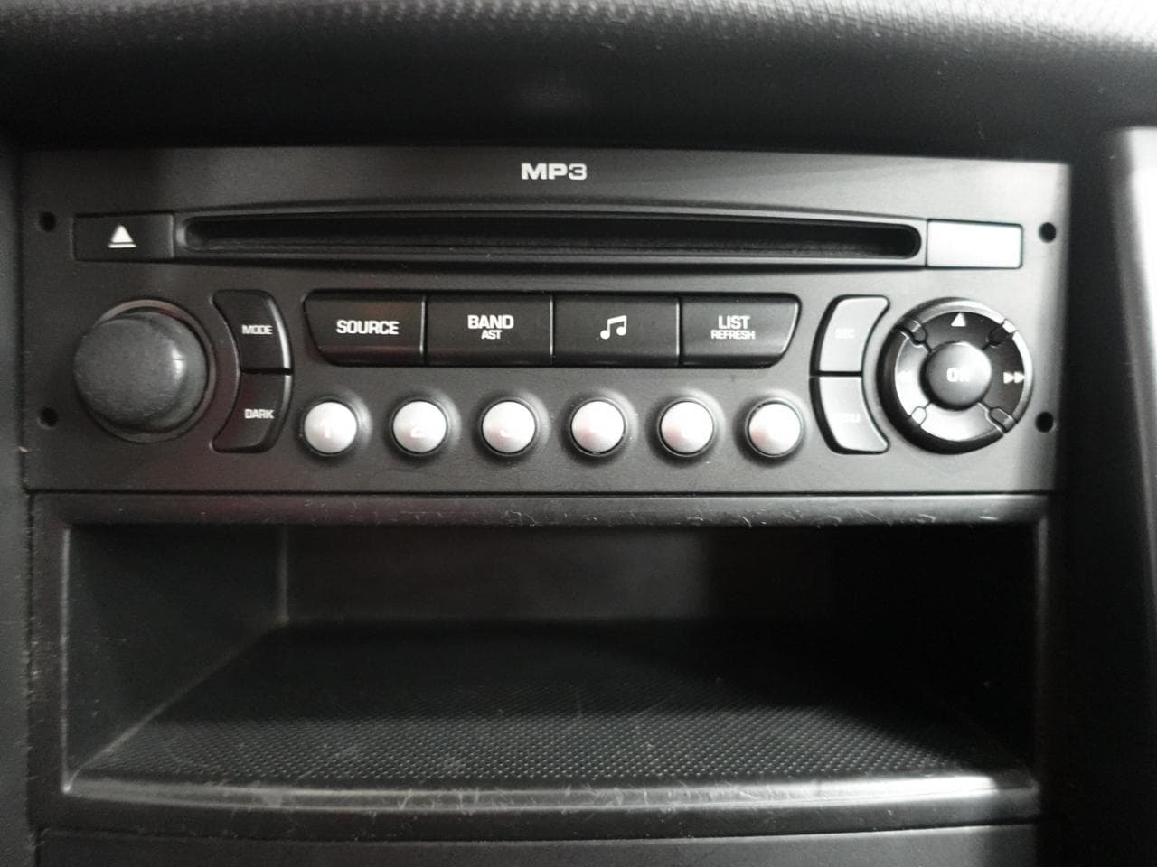 2009 Peugeot 207 - 35