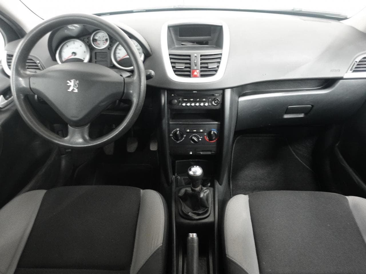 2009 Peugeot 207 - 15