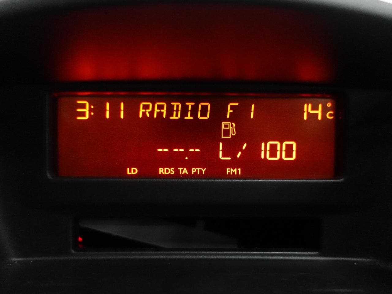 2009 Peugeot 207 - 33