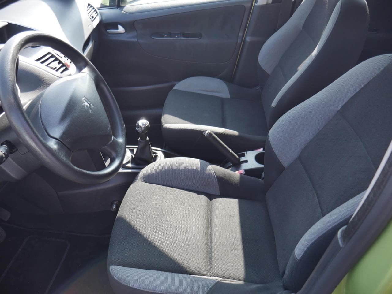 2008 Peugeot 207 - 9