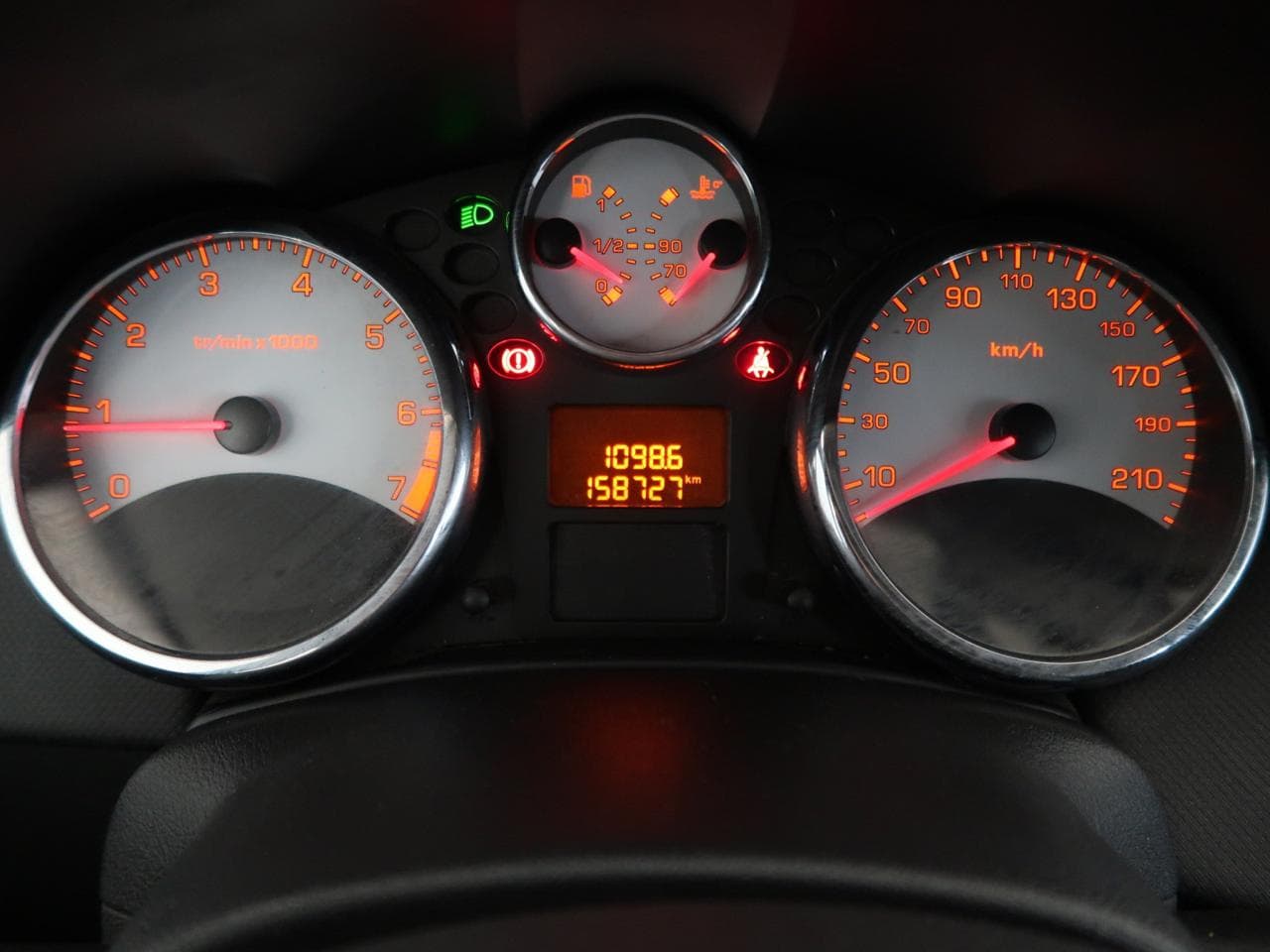 2012 Peugeot 207 - 17