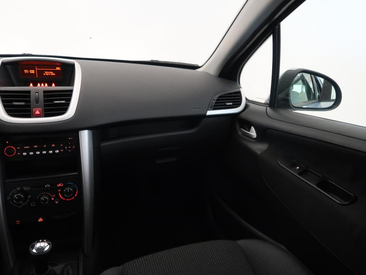 2012 Peugeot 207 - 11