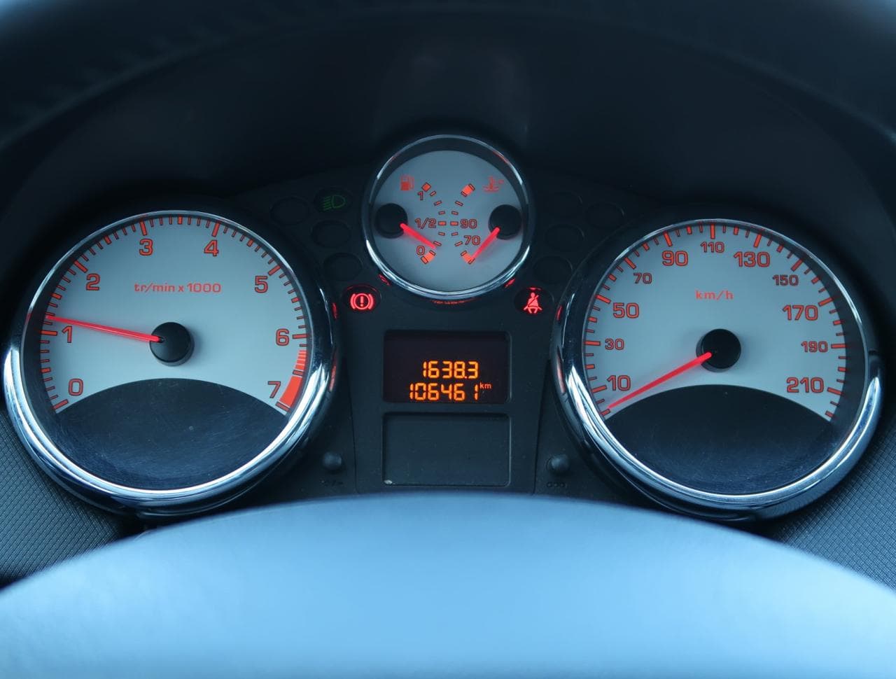 2011 Peugeot 207 - 17