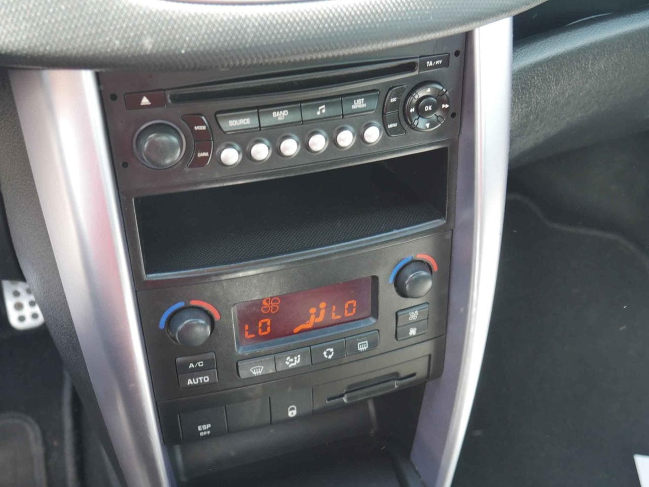 2009 Peugeot 207 - 11