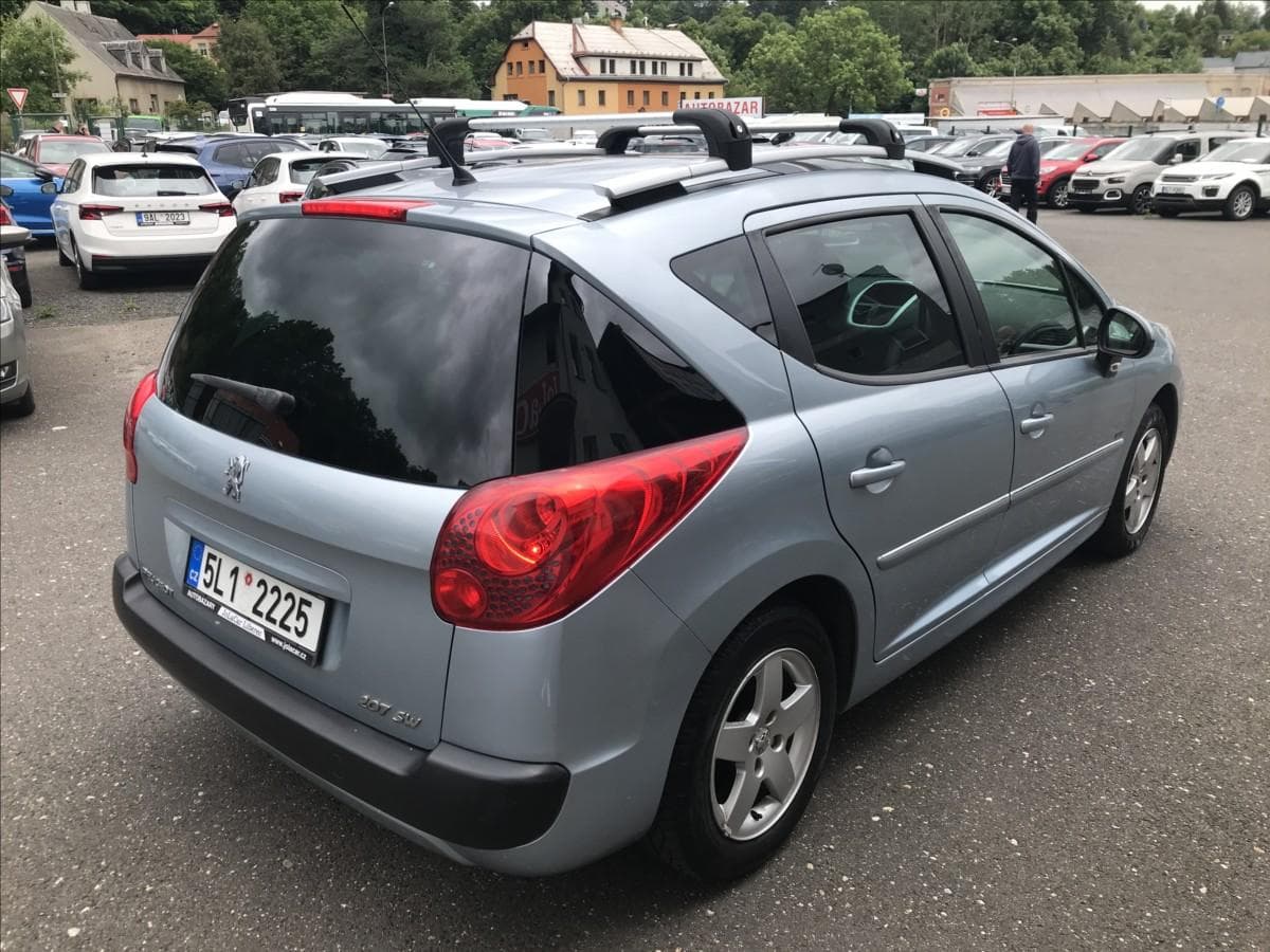 2012 Peugeot 207 - 7