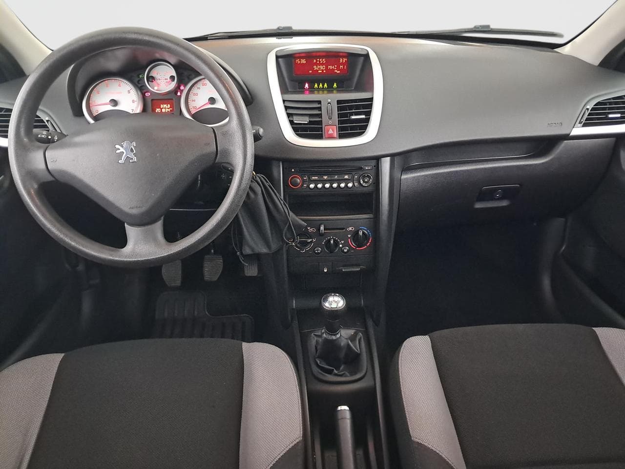 2007 Peugeot 207 - 17