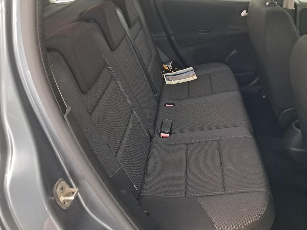 2011 Peugeot 207 - 13