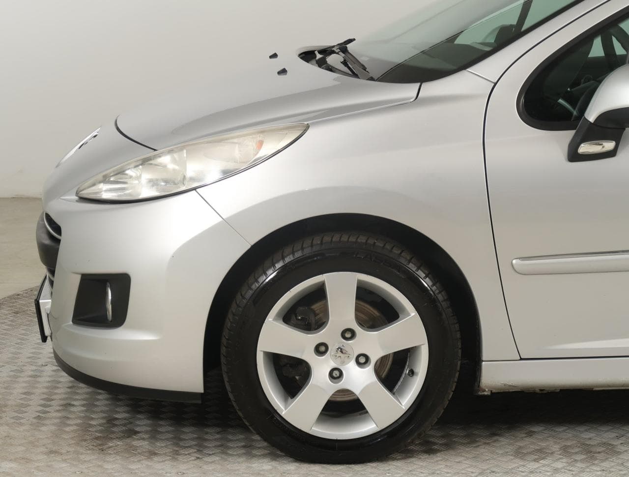 2012 Peugeot 207 - 20