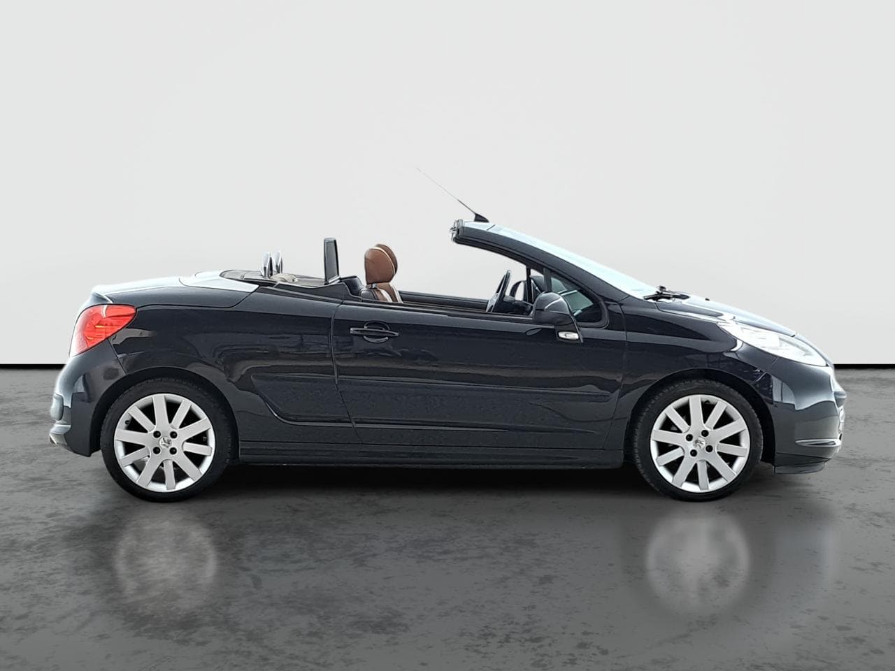2007 Peugeot 207 - 8