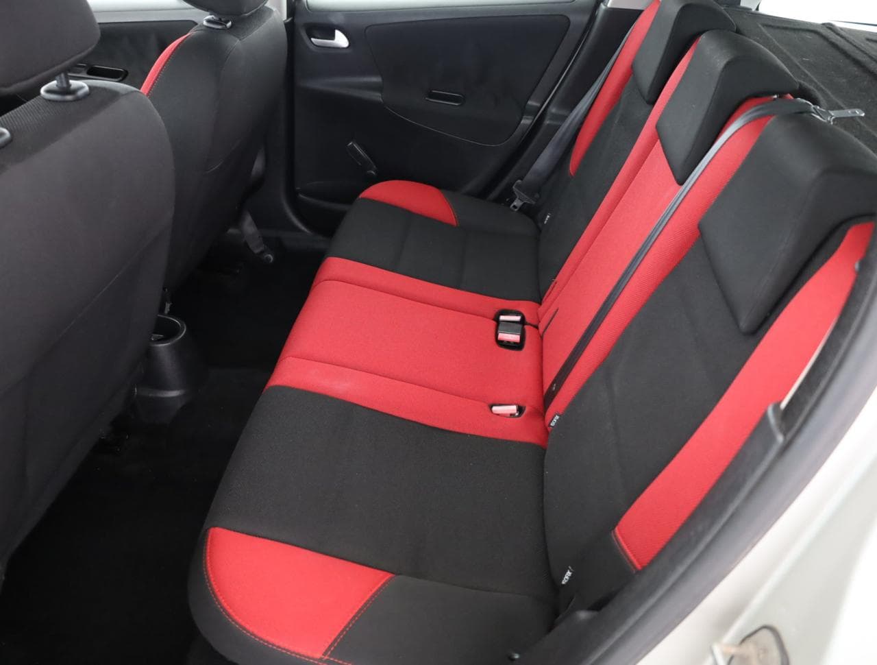2009 Peugeot 207 - 12