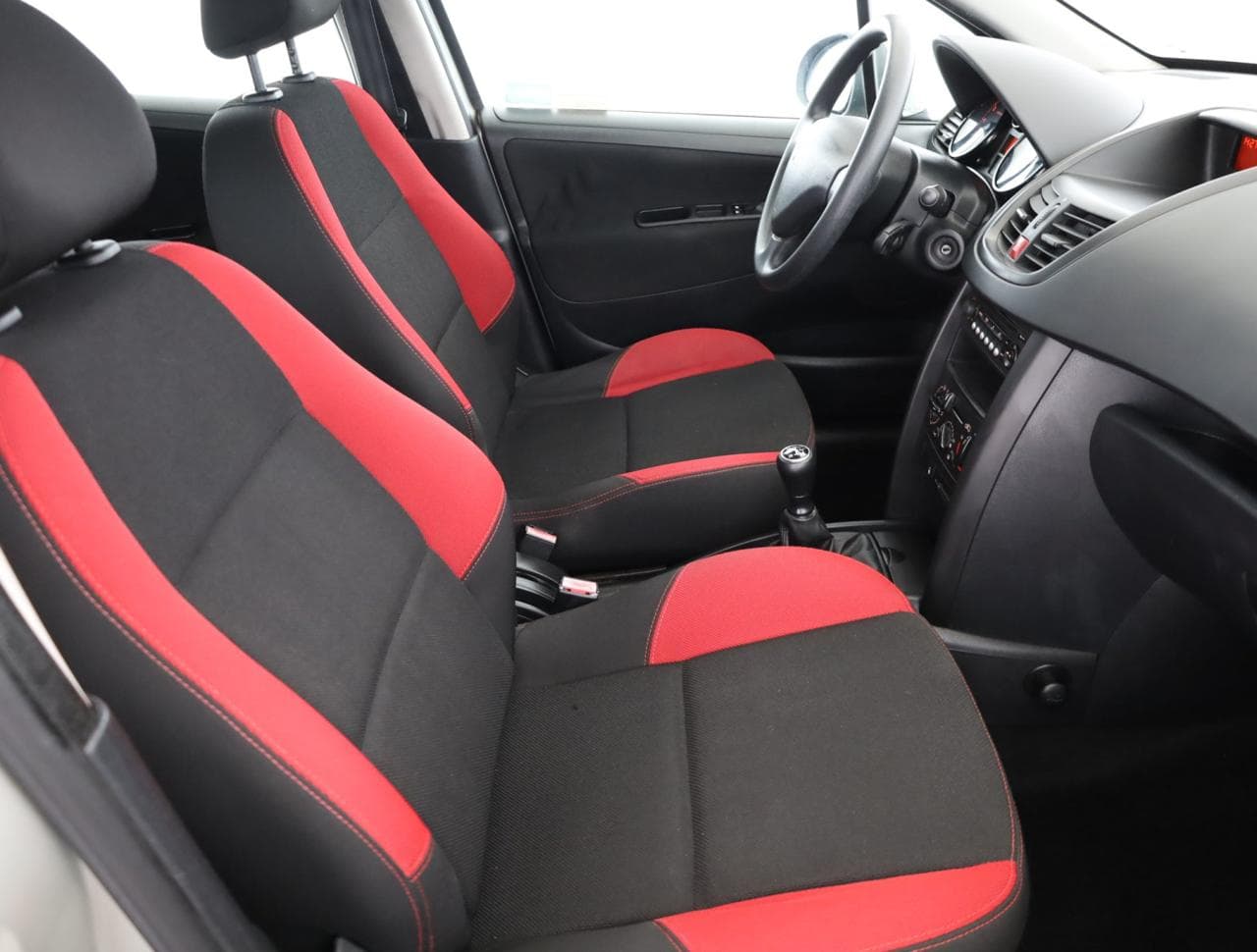 2009 Peugeot 207 - 10