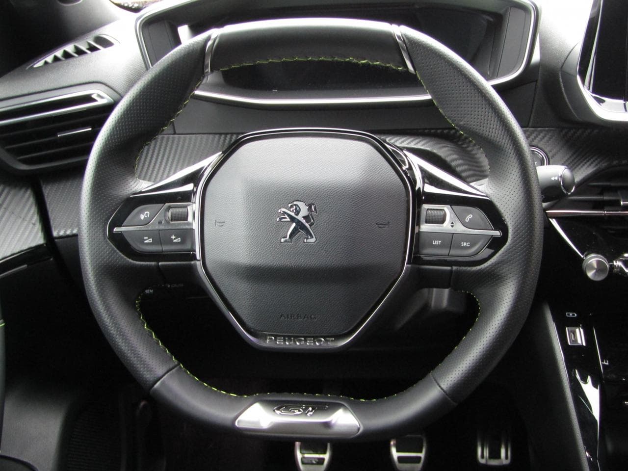 2020 Peugeot 2008 - 14