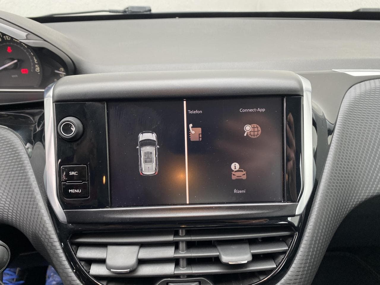 2017 Peugeot 2008 - 17