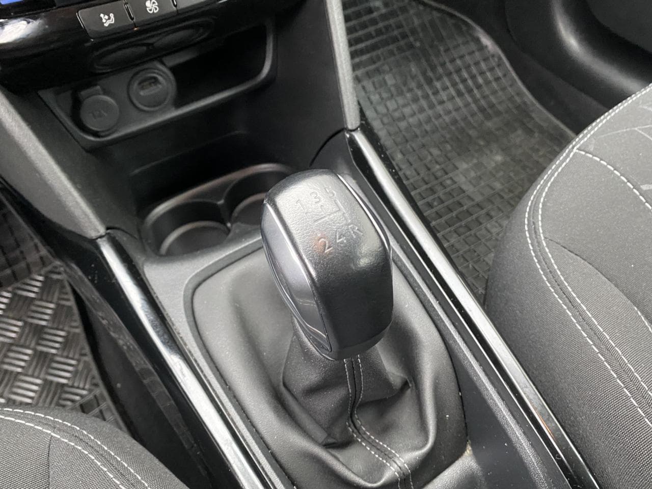 2019 Peugeot 2008 - 16