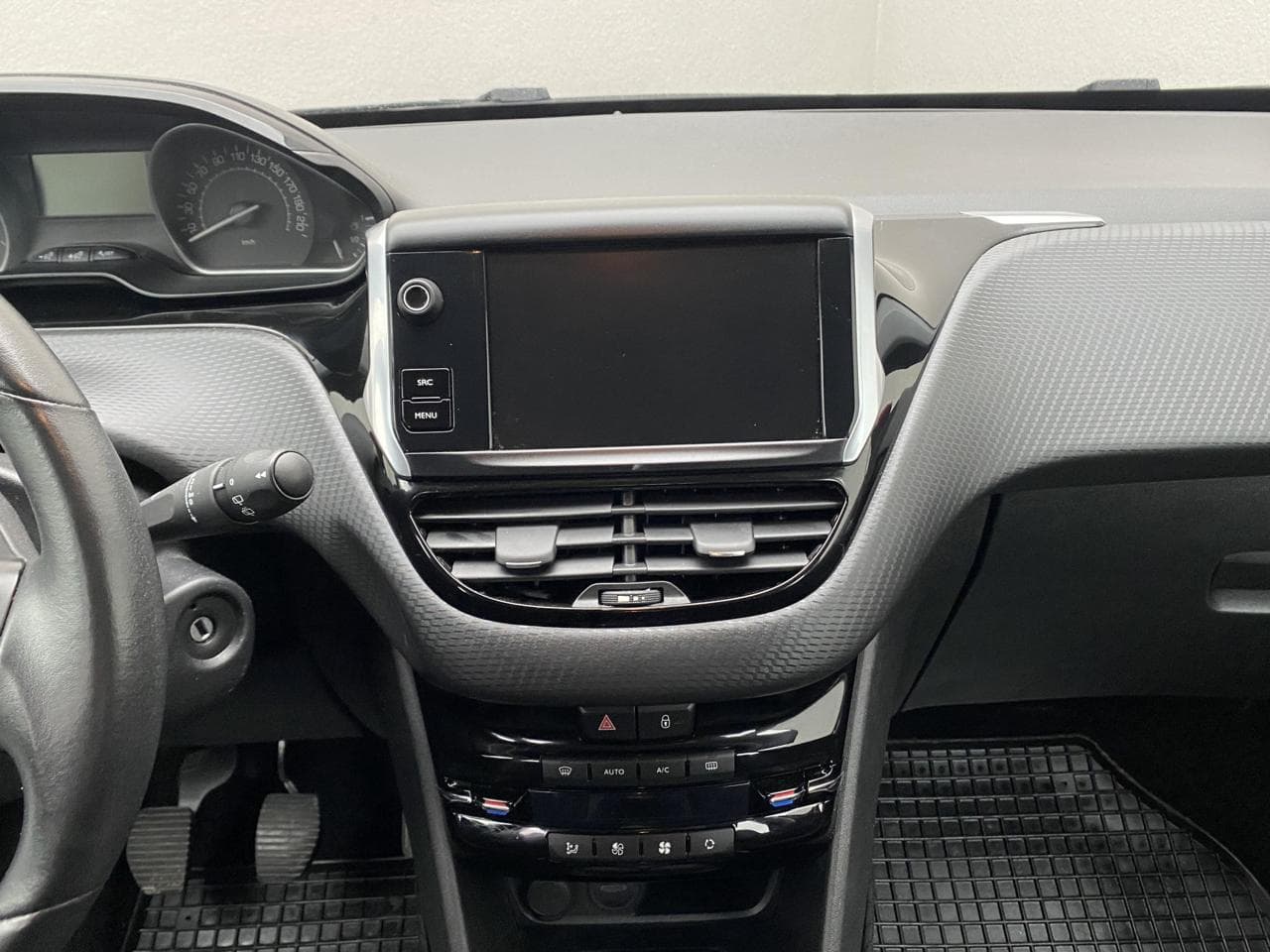 2019 Peugeot 2008 - 12