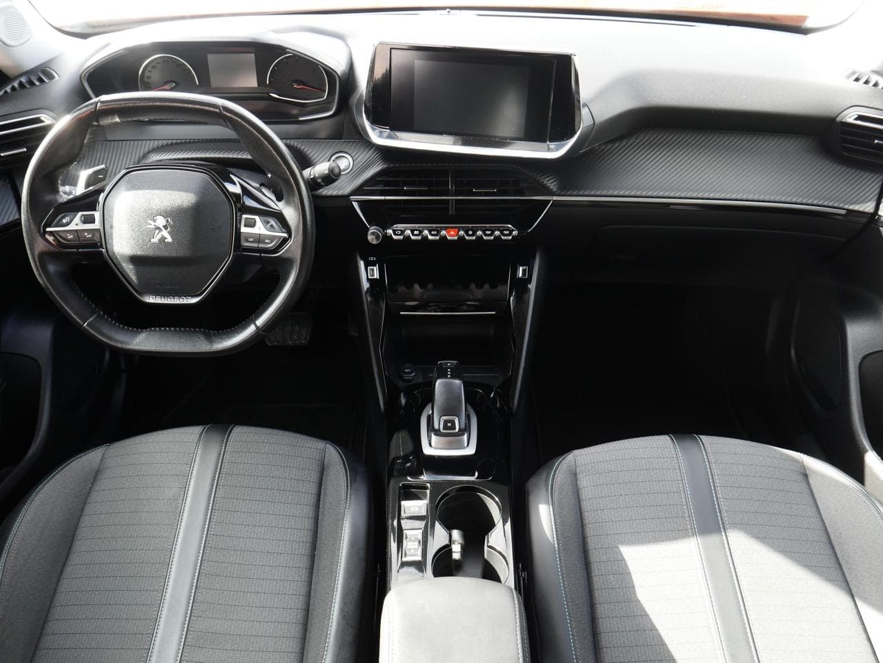 2021 Peugeot 2008 - 8