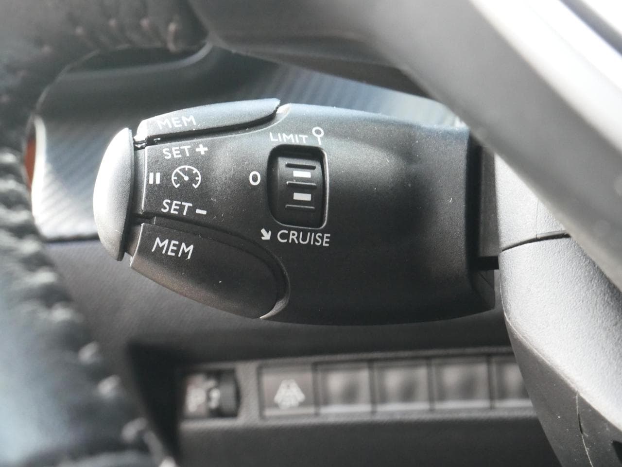 2021 Peugeot 2008 - 18