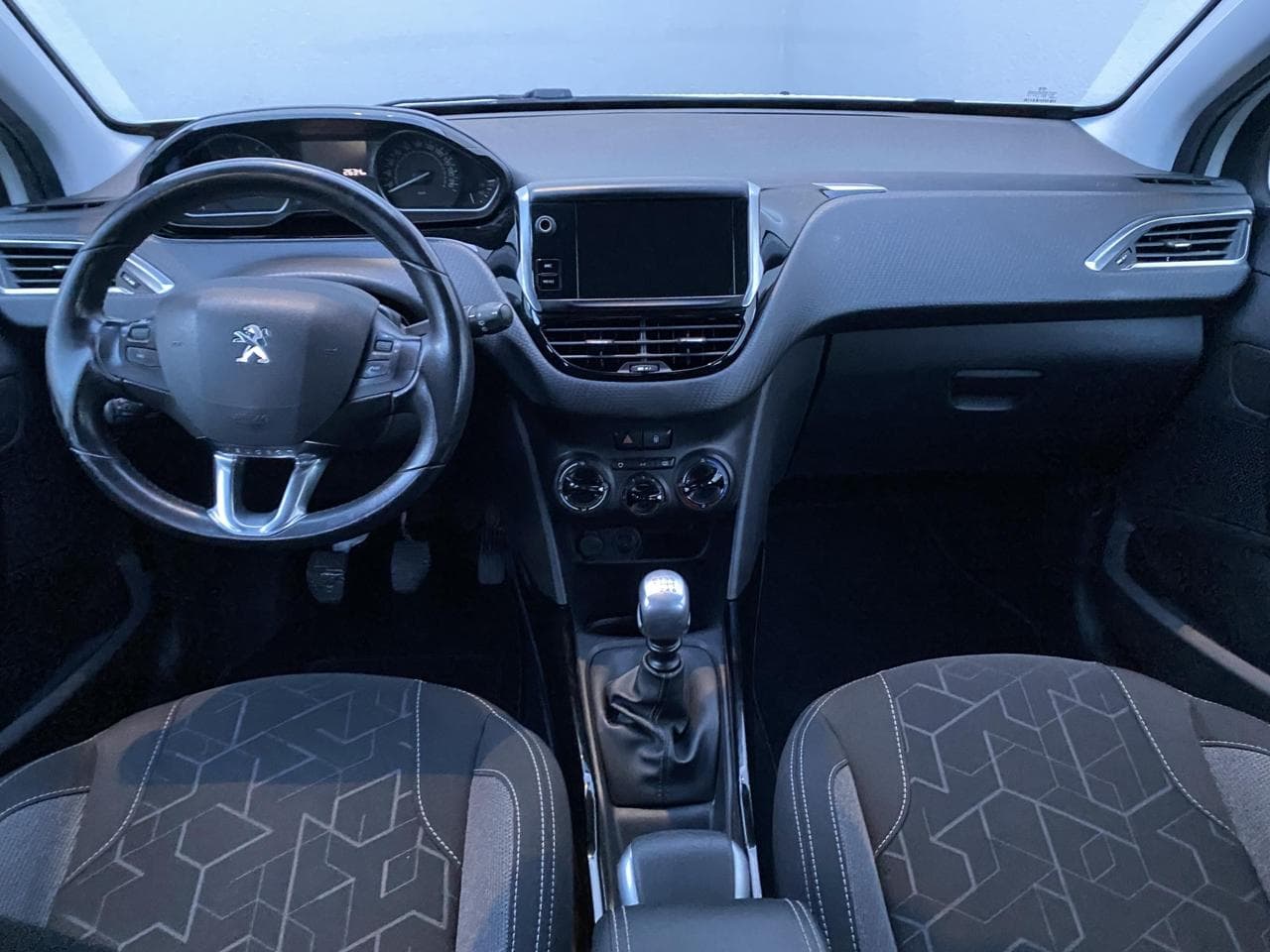 2019 Peugeot 2008 - 8