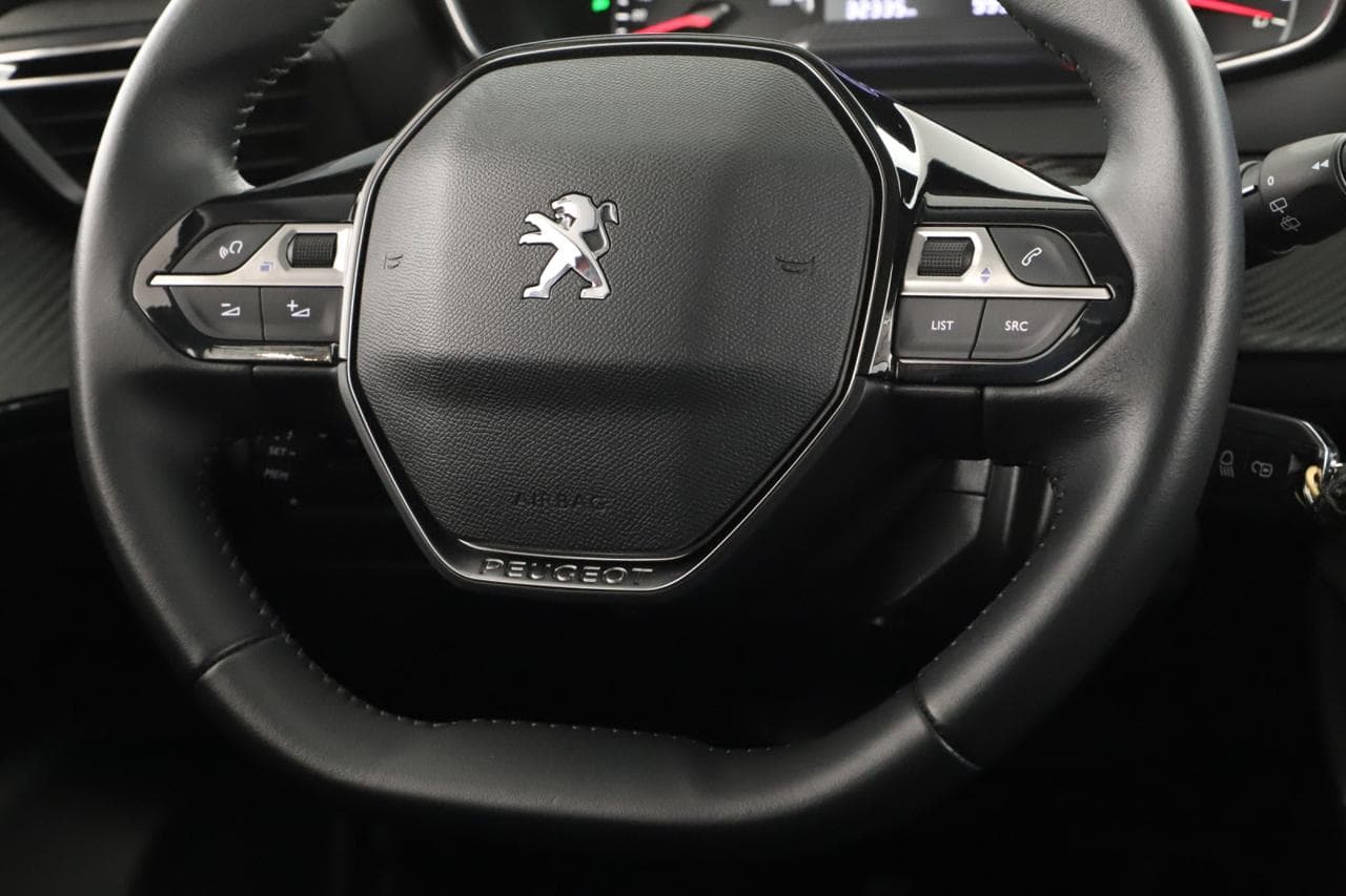 2021 Peugeot 2008 - 14