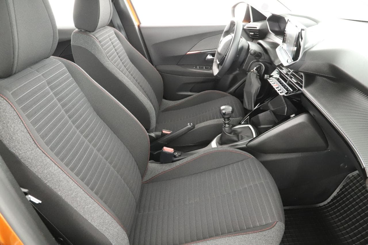 2021 Peugeot 2008 - 10