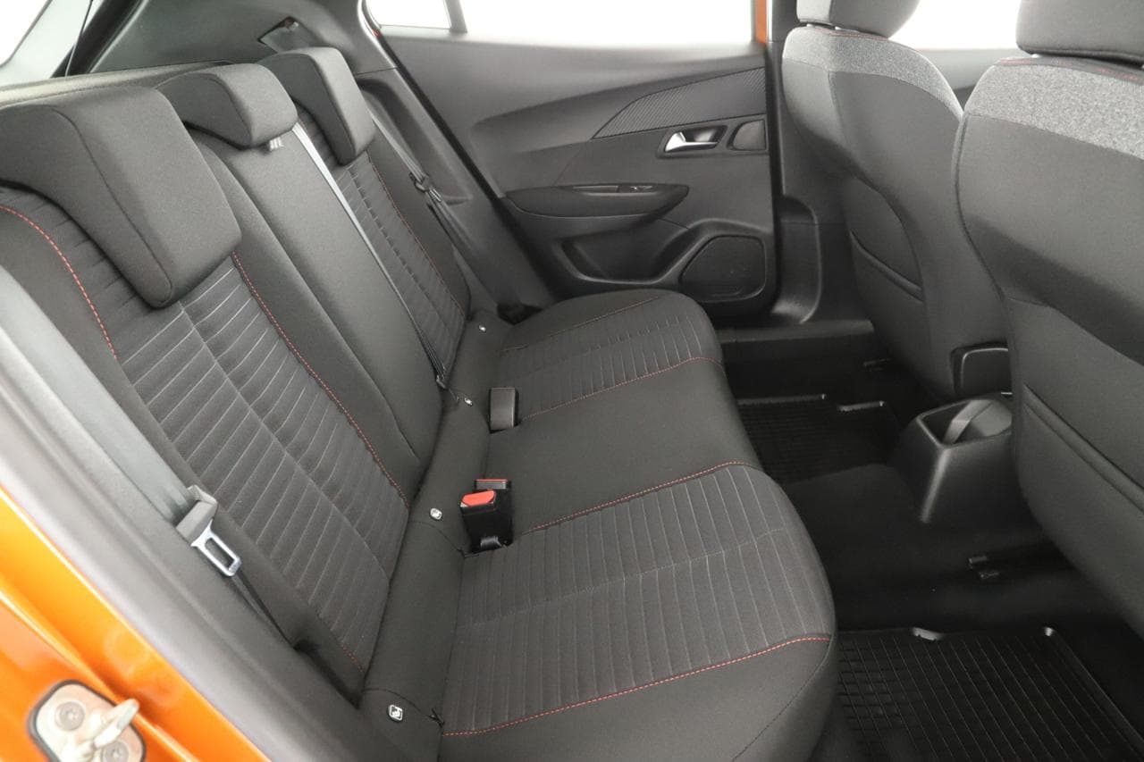 2021 Peugeot 2008 - 11