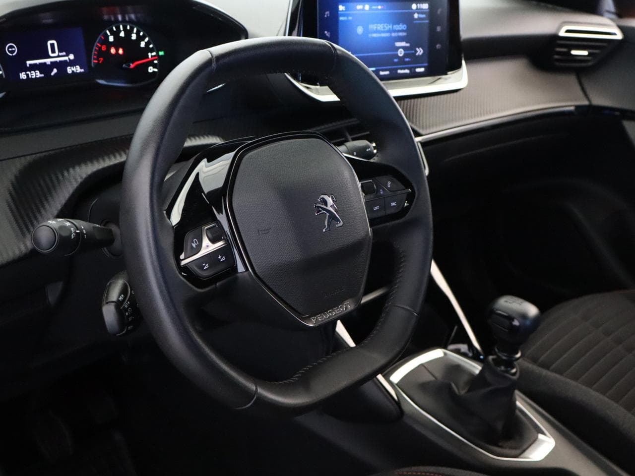 2023 Peugeot 2008 - 18