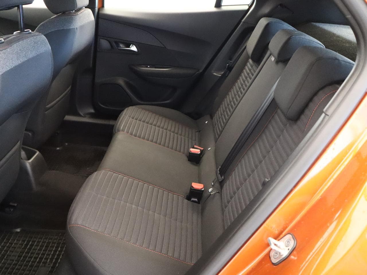 2023 Peugeot 2008 - 13