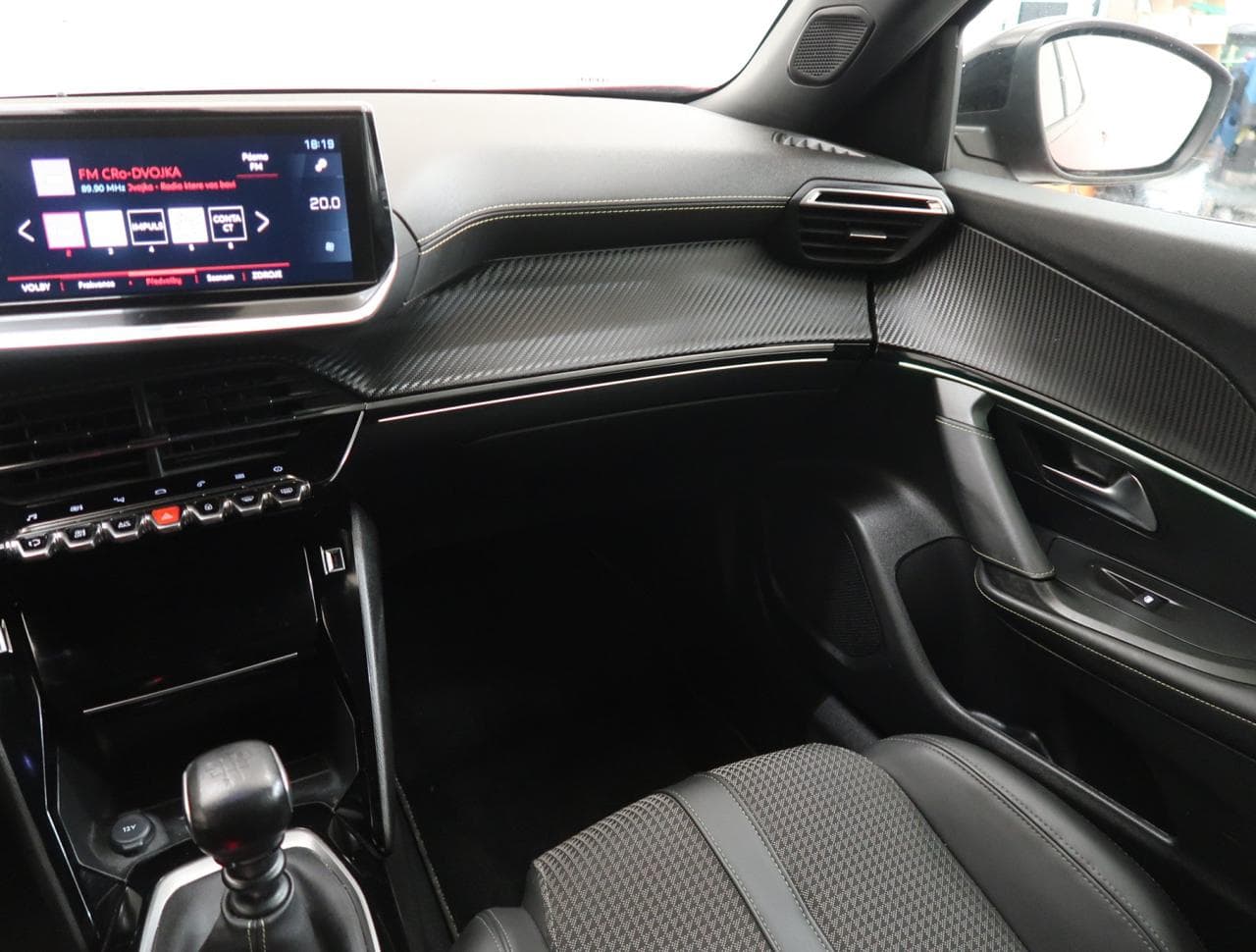 2020 Peugeot 2008 - 11