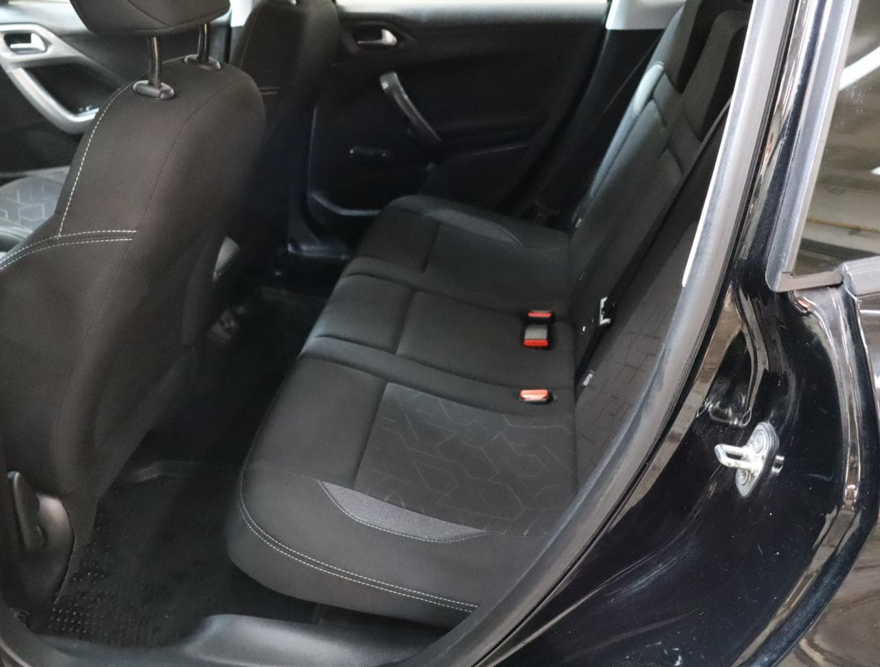 2018 Peugeot 2008 - 15