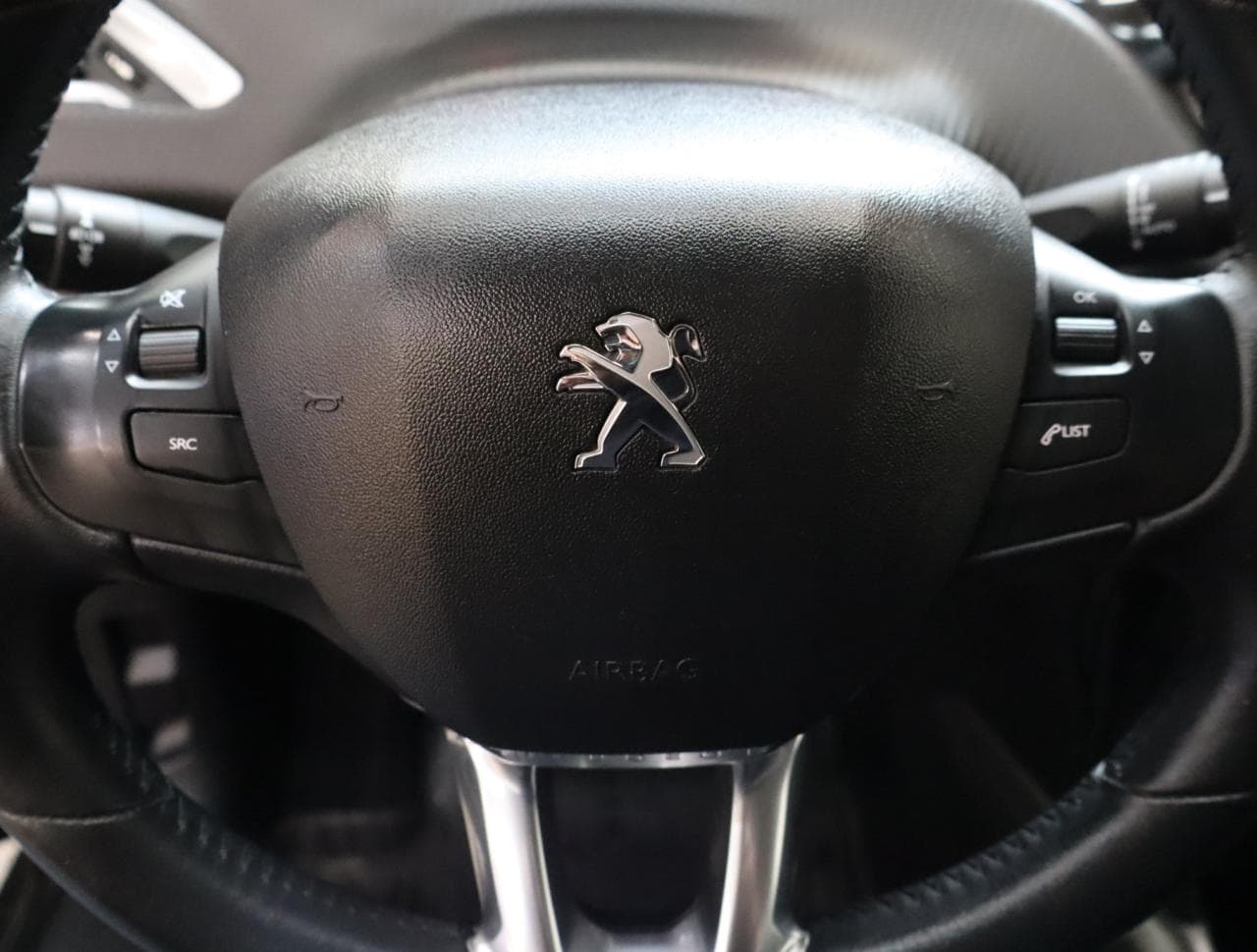 2018 Peugeot 2008 - 18