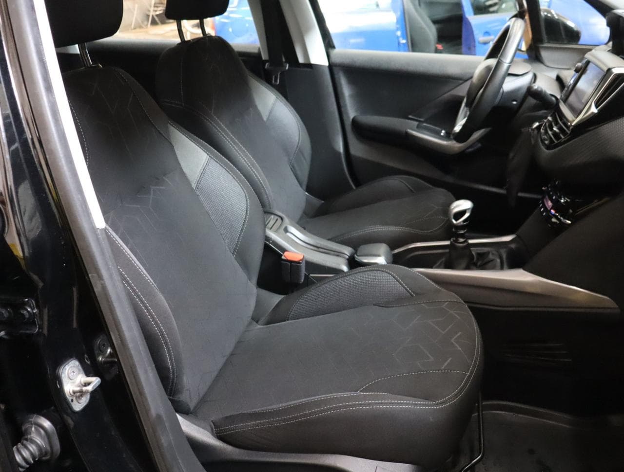 2018 Peugeot 2008 - 12