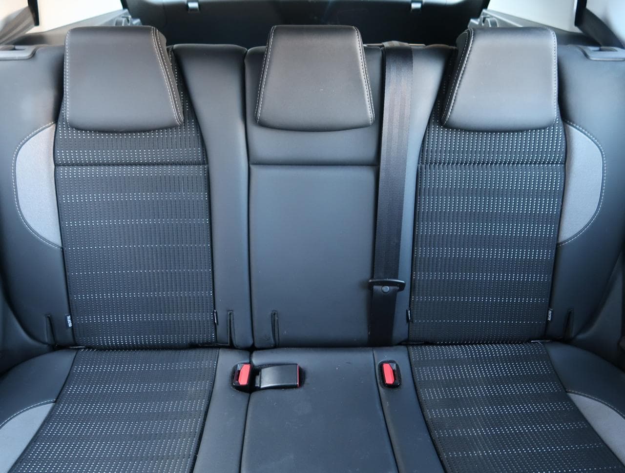 2017 Peugeot 2008 - 14