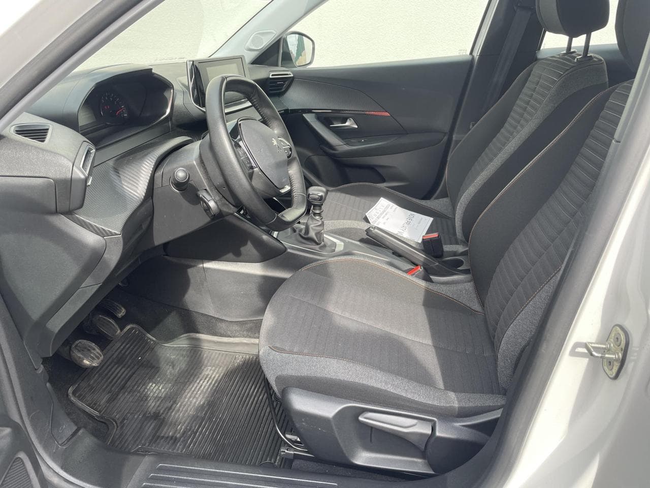 2020 Peugeot 2008 - 9