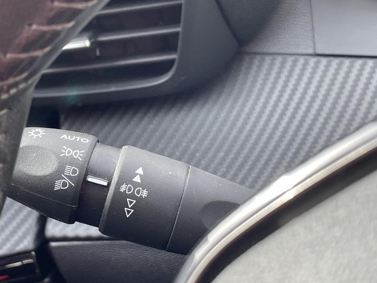 2020 Peugeot 2008 - 18