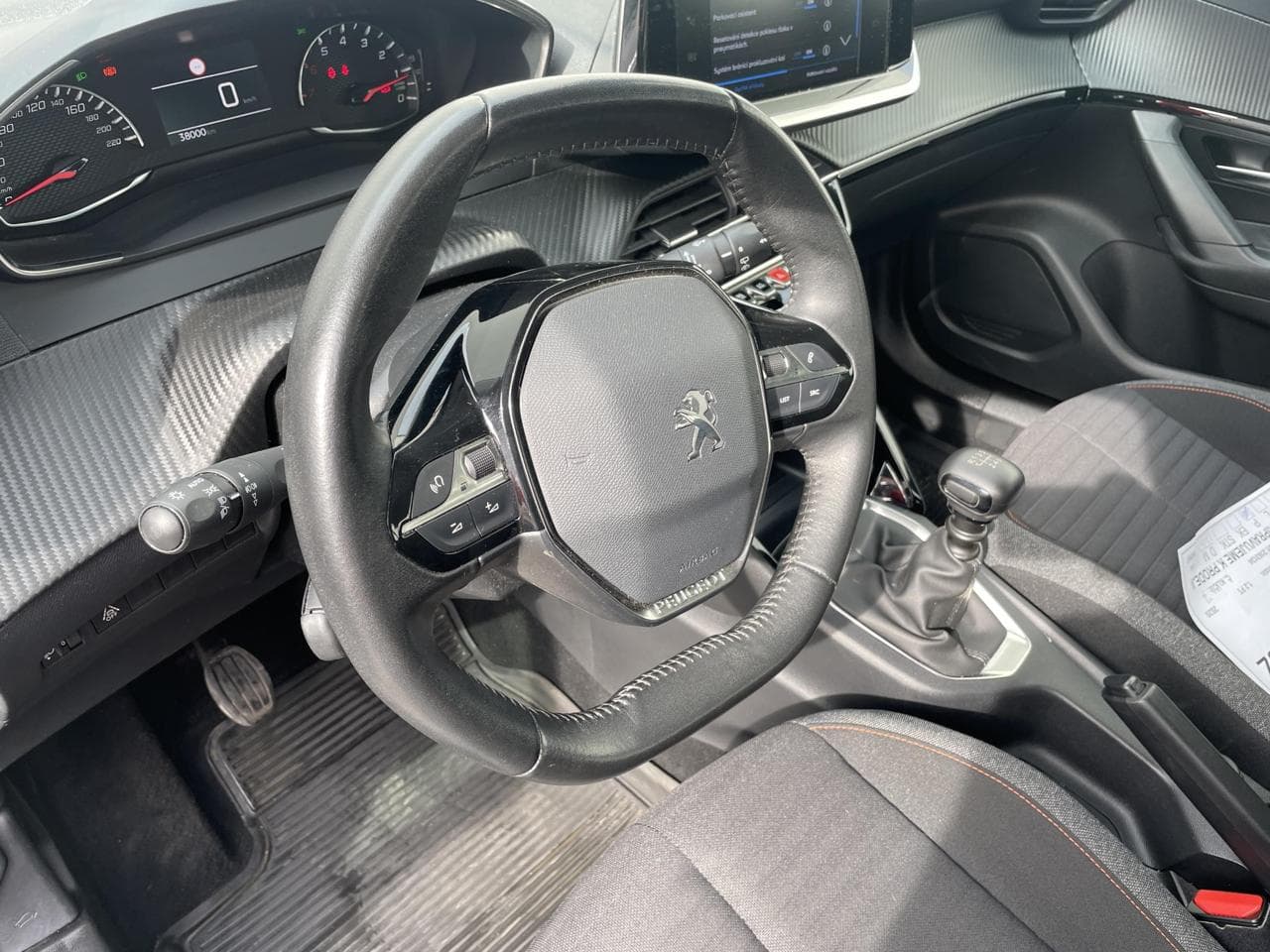 2020 Peugeot 2008 - 11