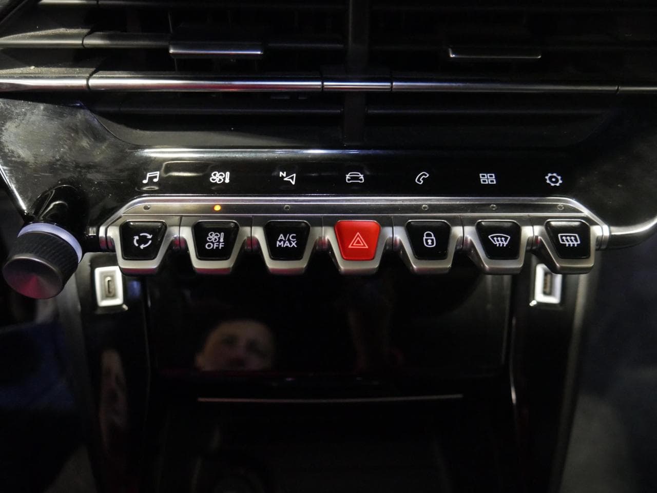 2021 Peugeot 2008 - 16