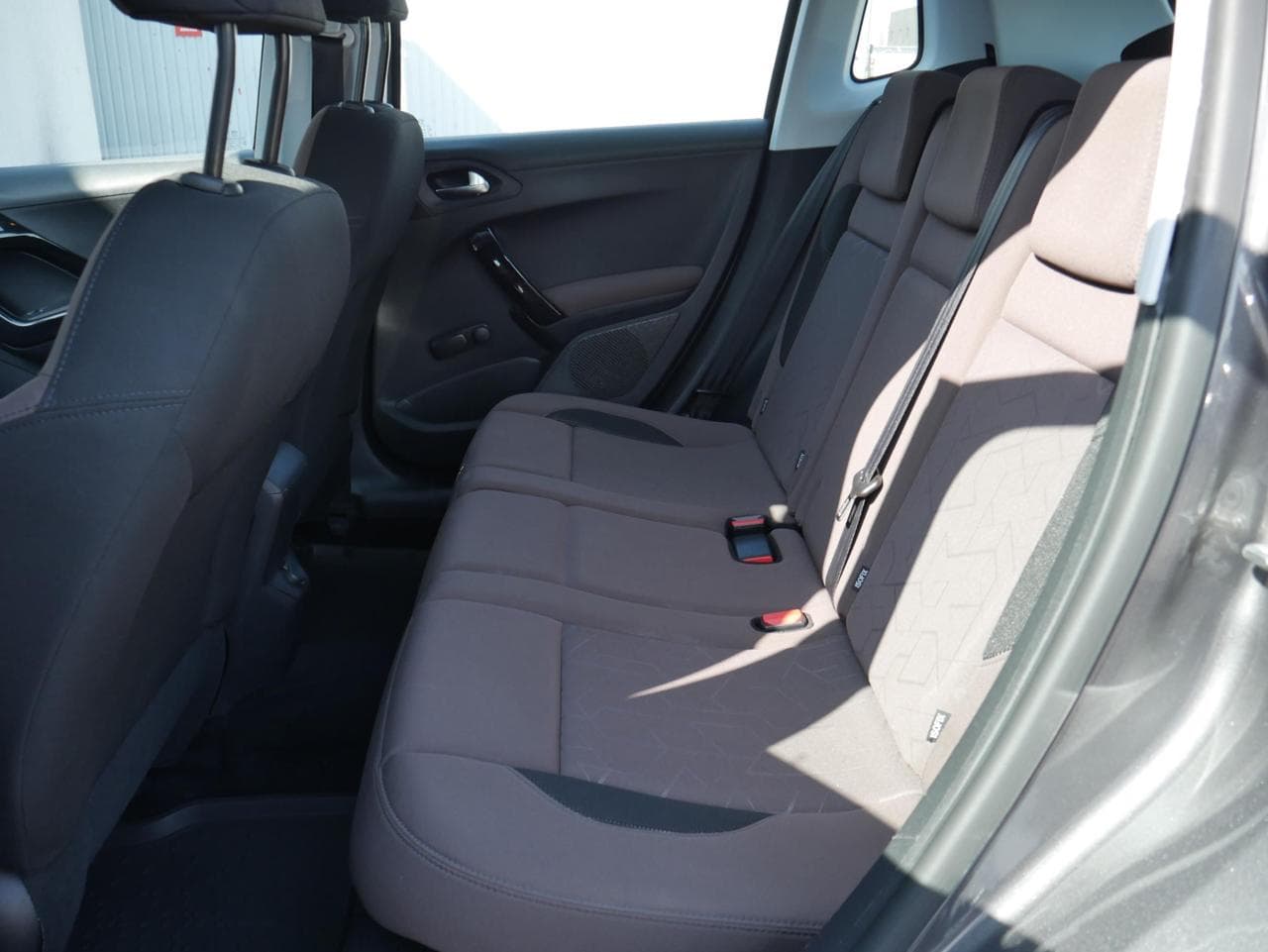 2015 Peugeot 2008 - 10