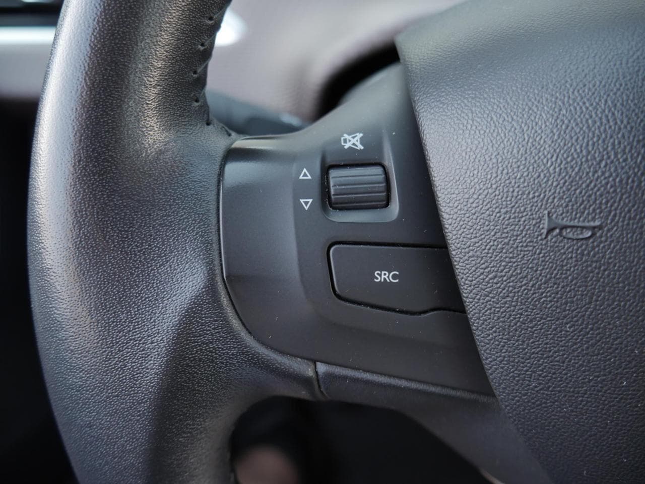 2015 Peugeot 2008 - 12