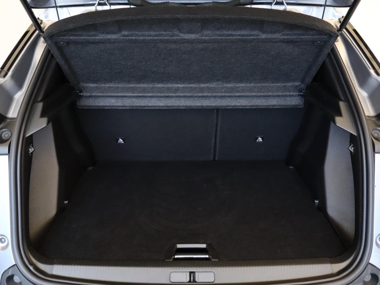 2023 Peugeot 2008 - 18