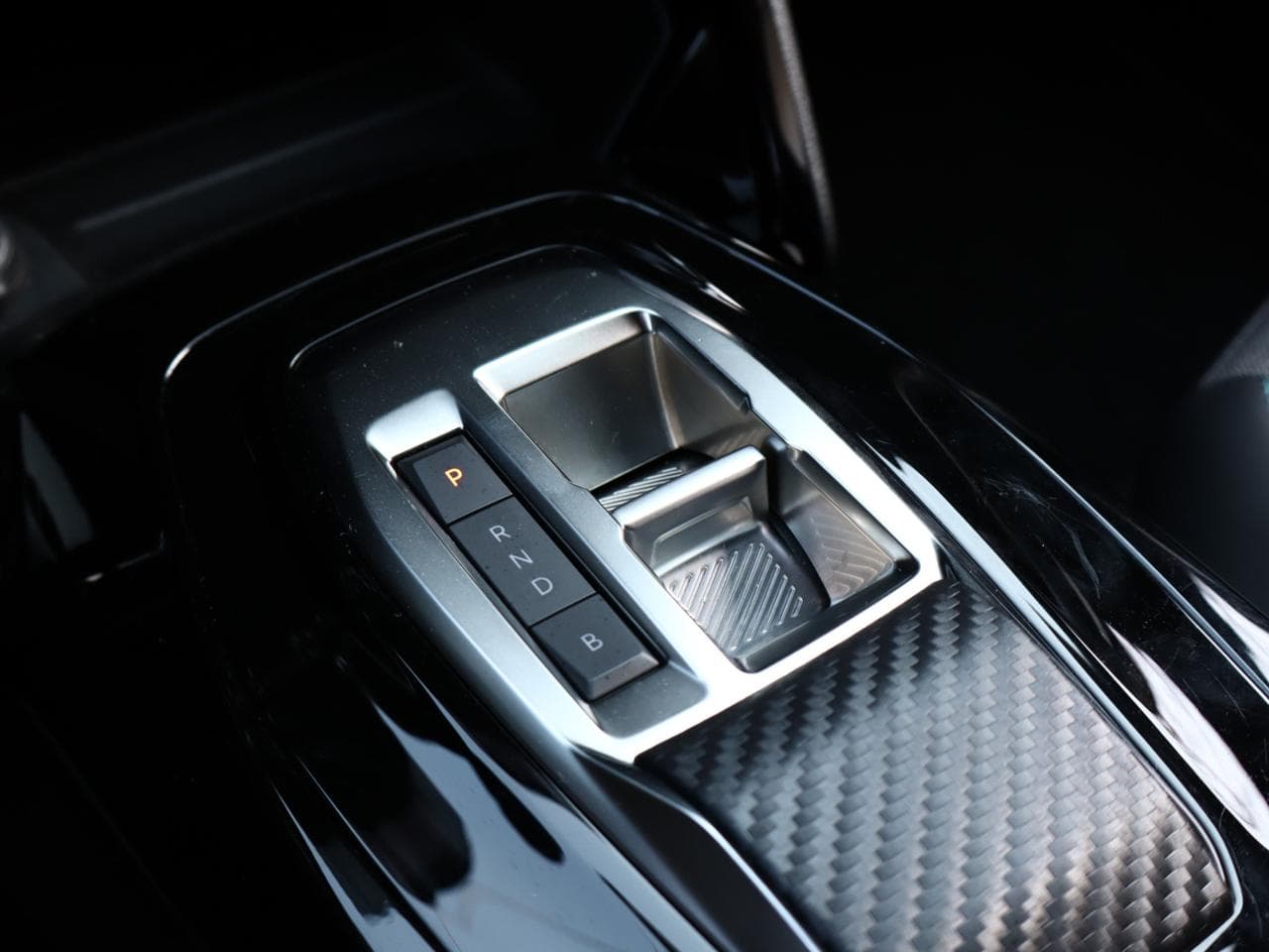 2023 Peugeot 2008 - 17