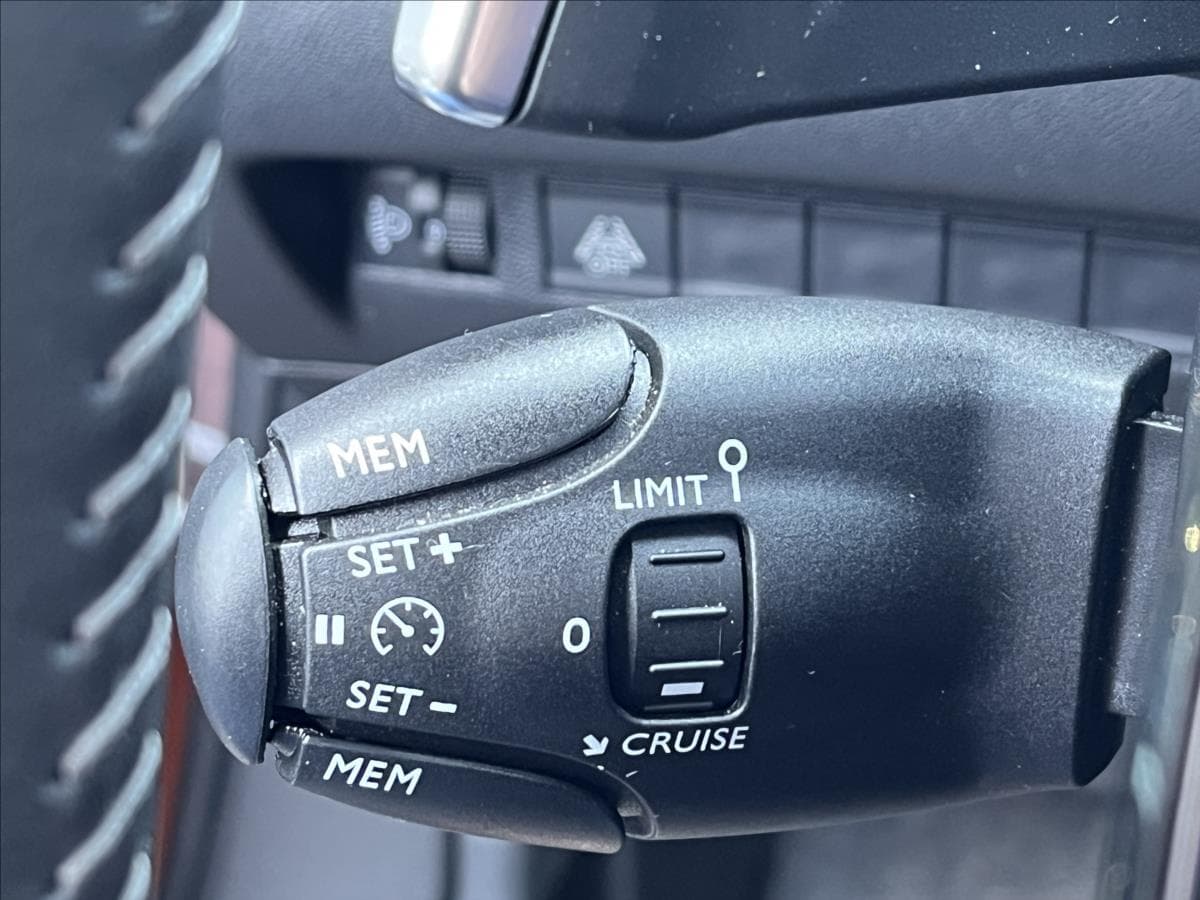 2023 Peugeot 2008 - 19