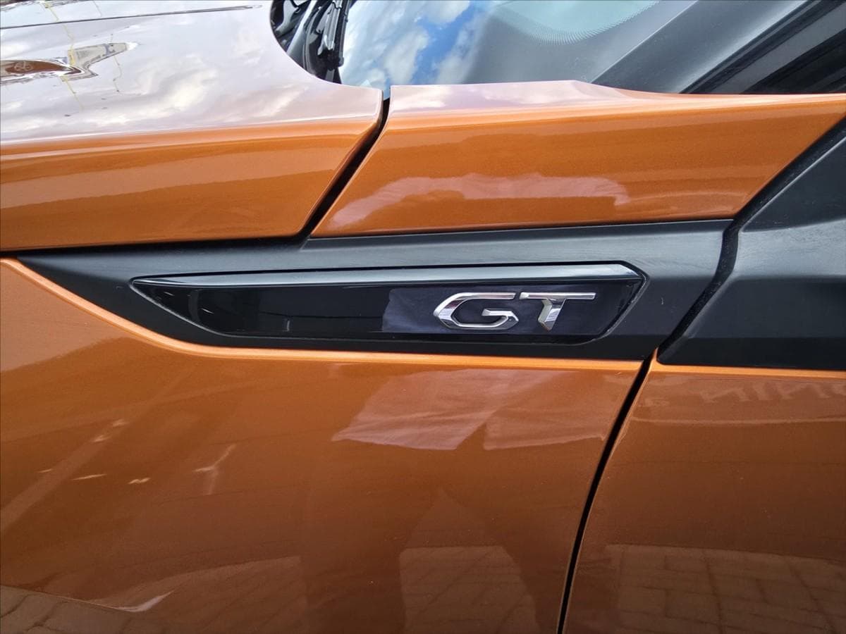 2021 Peugeot 2008 - 10